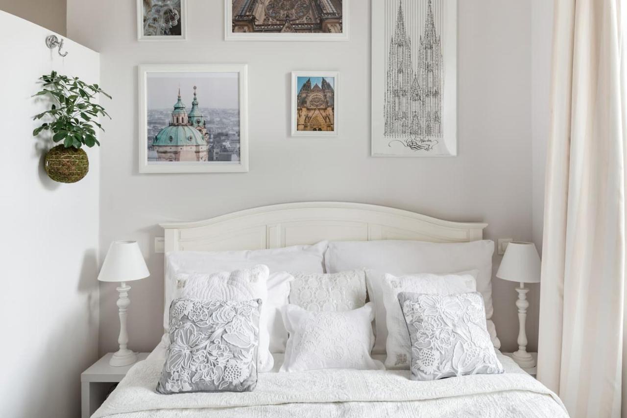 Old Town Square Apartment Прага Экстерьер фото