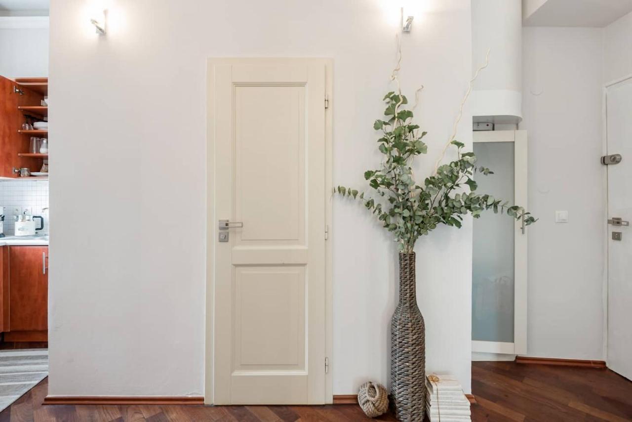 Old Town Square Apartment Прага Экстерьер фото