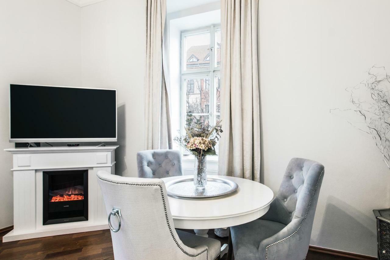 Old Town Square Apartment Прага Экстерьер фото